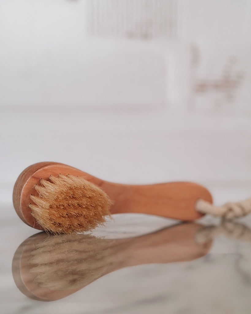 Your Step-by-Step Guide to Dry Brushing your Face